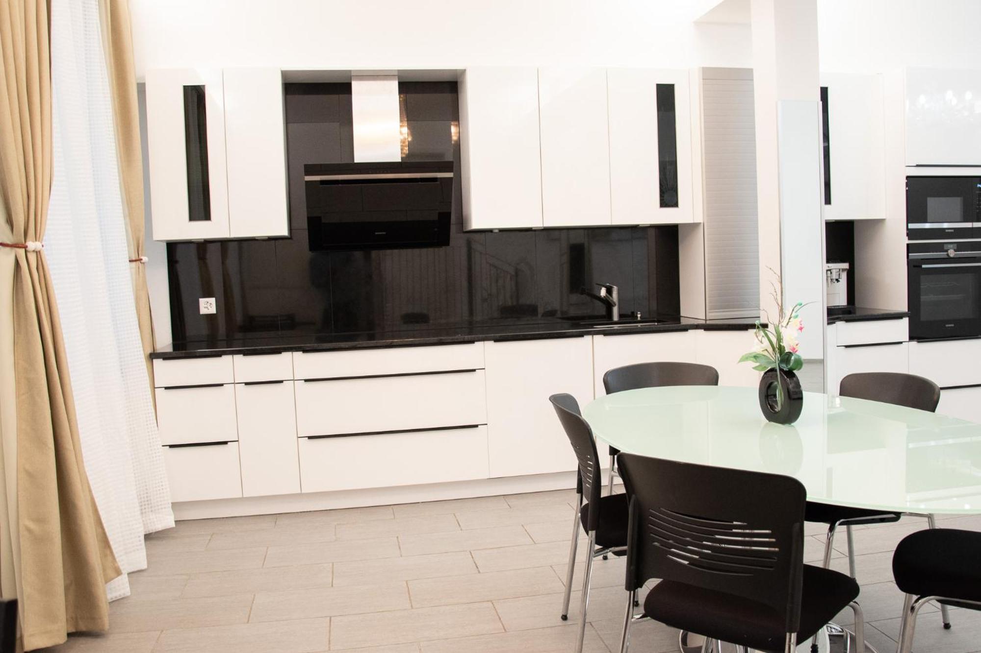 Guest Rooms Diamant Biel/Bienne Exterior foto